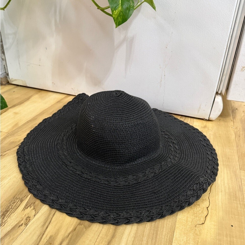 Elegant Black Women's Sun Hat
